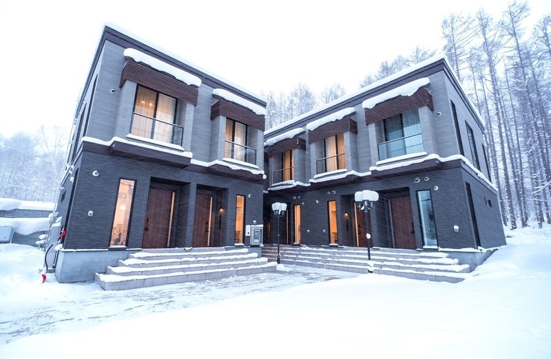 Niseko Hirafu - Cover